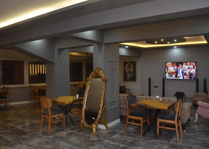 Grand Ayhan *